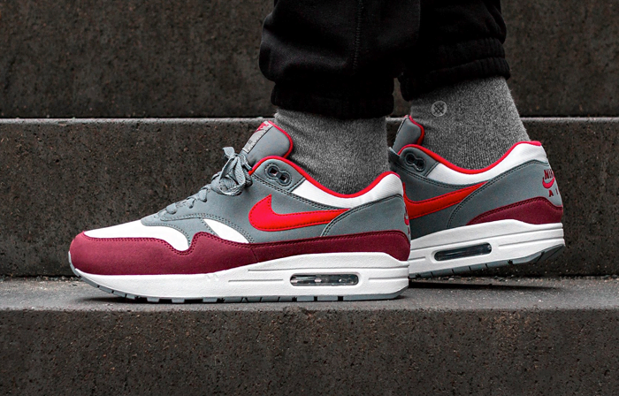 air max 1 university red cool grey